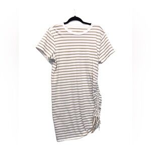 Universal‎ Thread T-Shirt Dress Women’s Size M White, Tan Striped 100% Cotton.